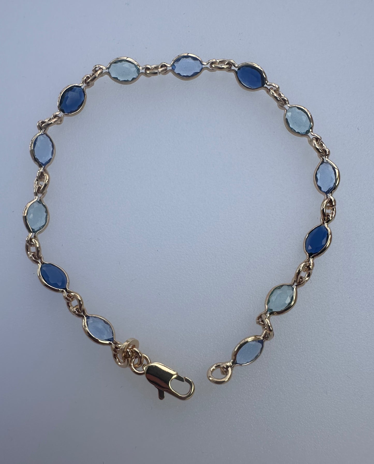 Bracelet 18K with Blue Stones