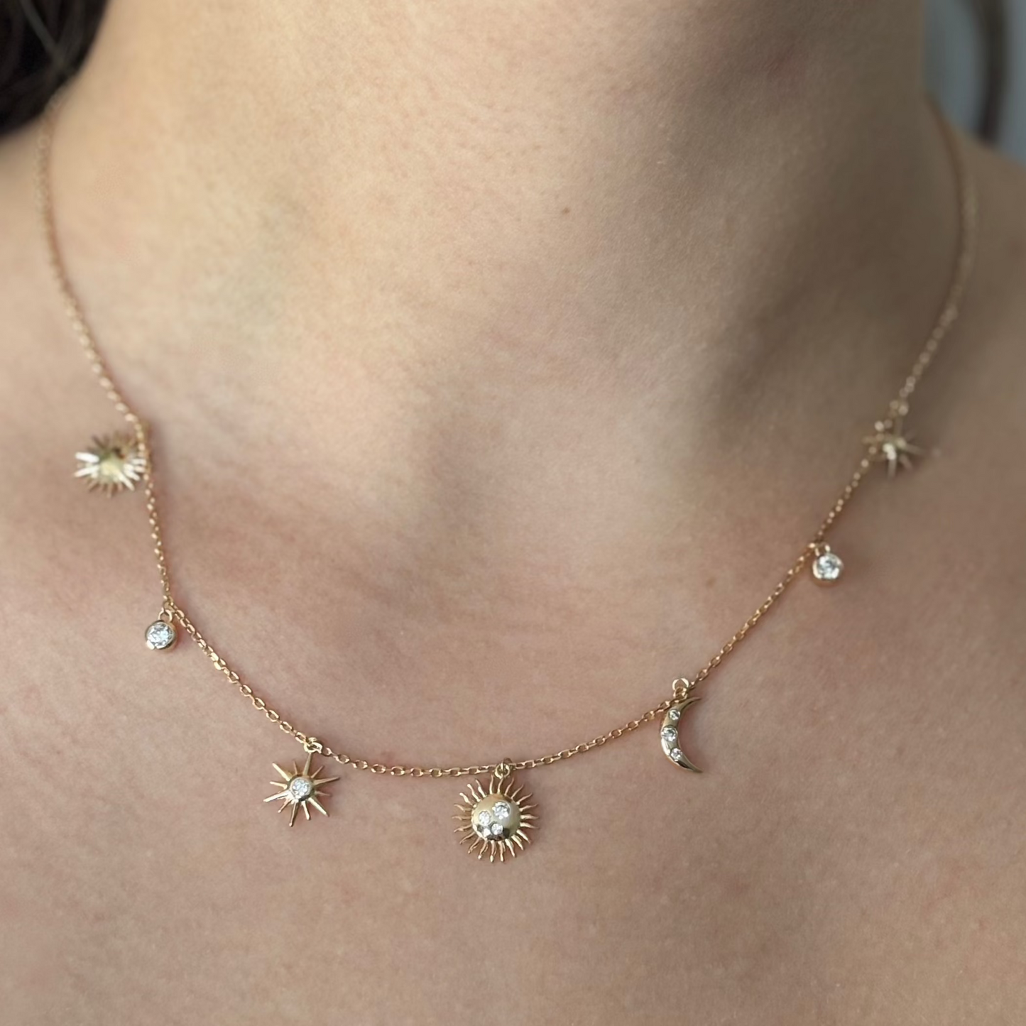 Univer Necklace 18k Gold finish