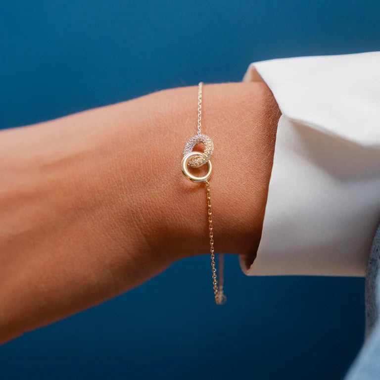 Eternal Link Bracelet 18k gold finish with Cubic Zirconium - 18 cm
